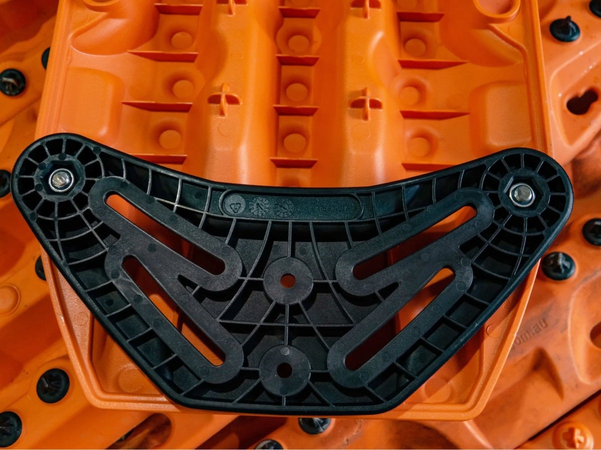 Supports plats MAXTRAX pour plaques à sable Maxtrax XTREME - BYD Shark 2024+