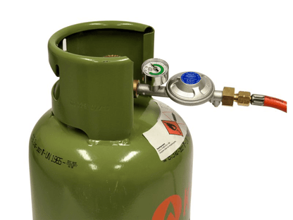 Détendeur universel CADAC 50 mbar avec manomètre et sécurité Overflow - BYD Shark 2024+