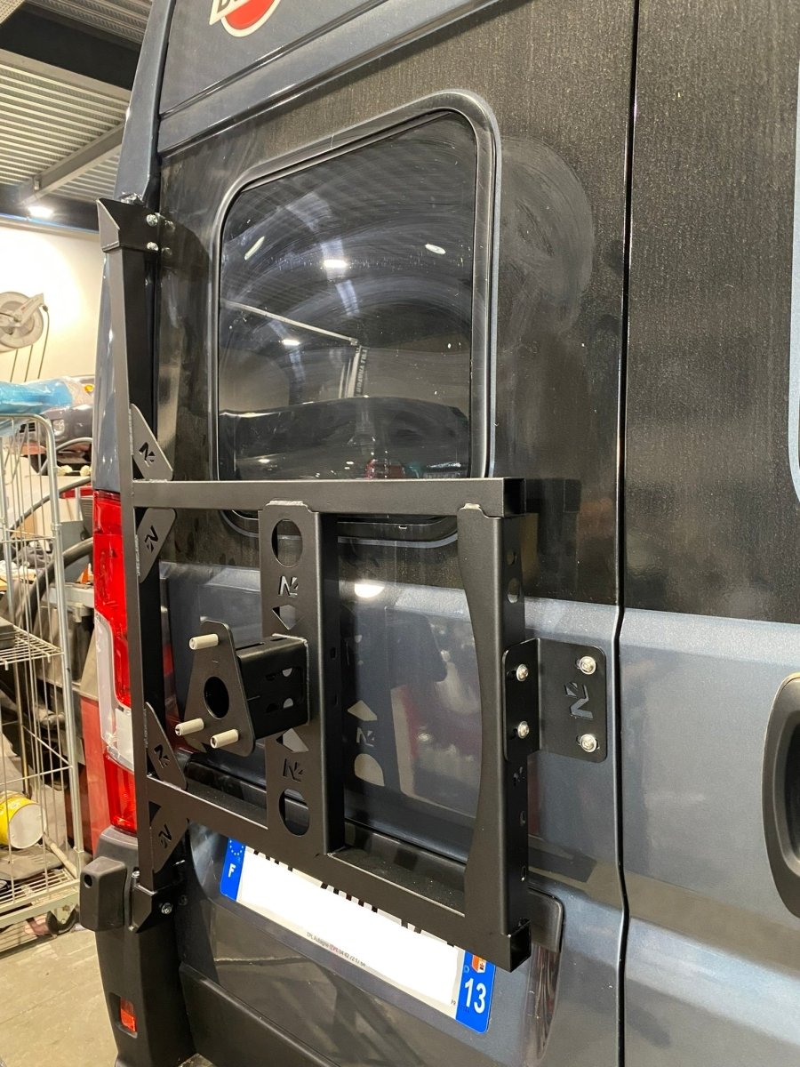 Porte roue de secours en inox sur porte arrière gauche Fiat Ducato Campeo N4-Offroad - Fiat Ducato 2006+